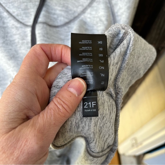 KUHL Lea Pullover NWOT Cowl Longsleeve Top In Ash Sz M - Picture 11 of 15